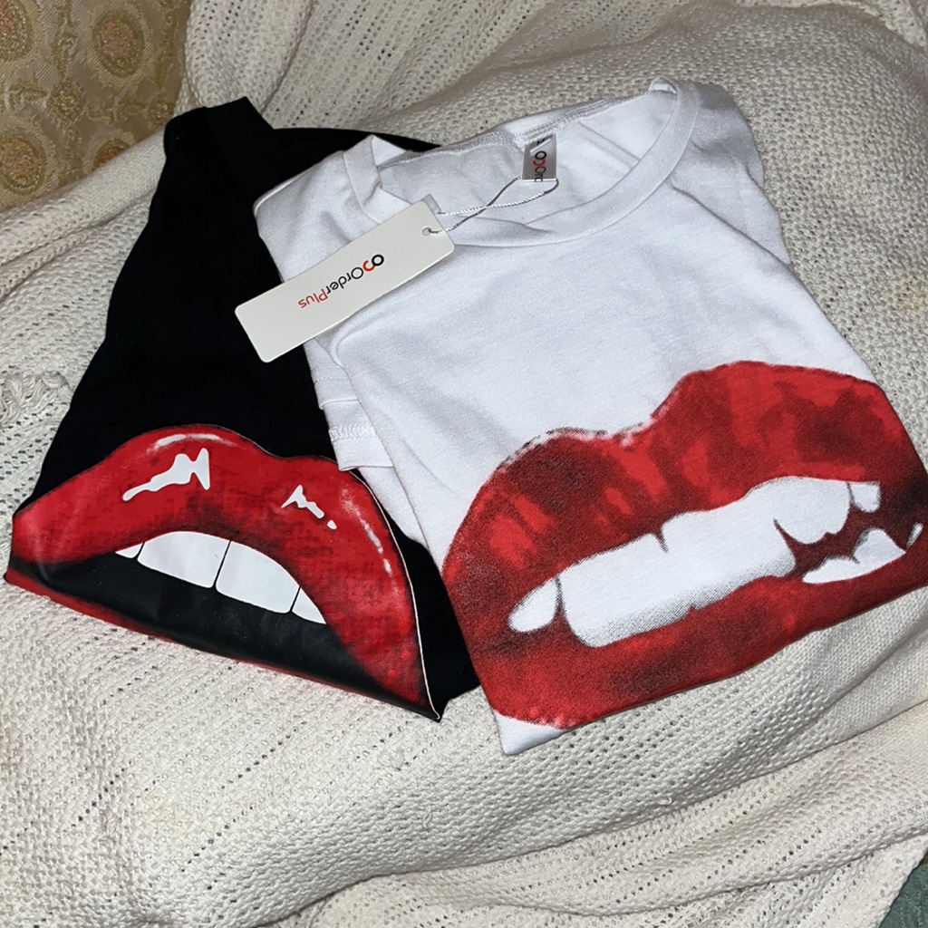 2 Lip Tee Bundle